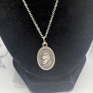 St John Paul II Catholic Medal Necklace 20" Chain Pope Religious Pendant Italy